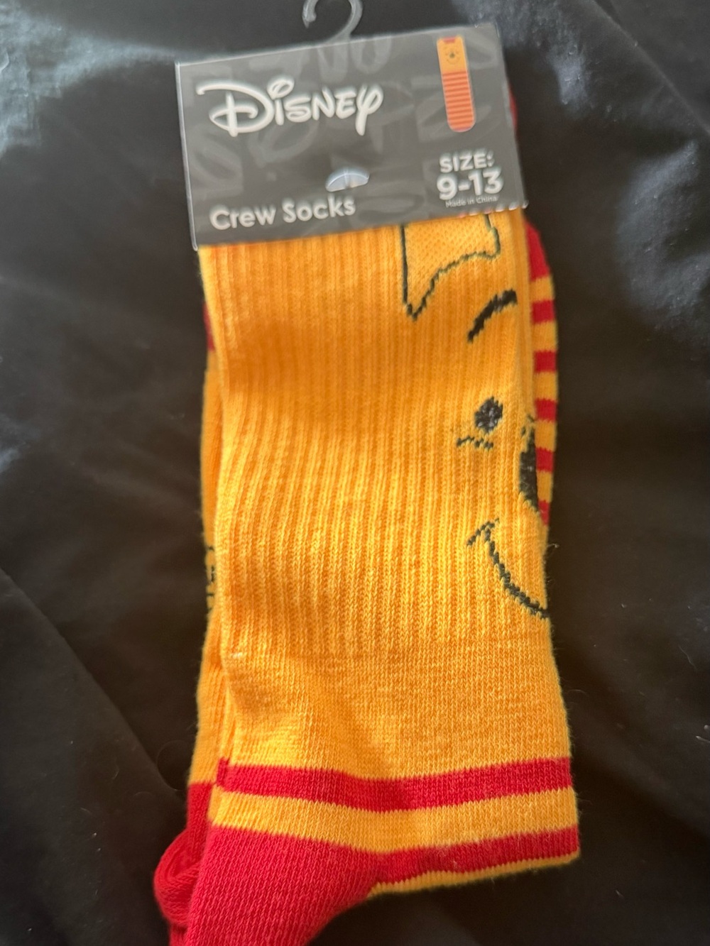 Disney Winnie the Pooh Crew Socks Size 9–13 NWT